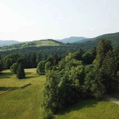 Douillet Avec Vue Panoramique A Chalet *